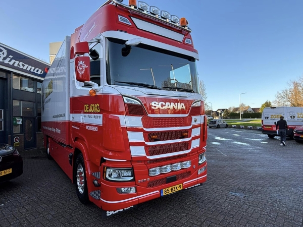 Scania V8 vrachtwagen